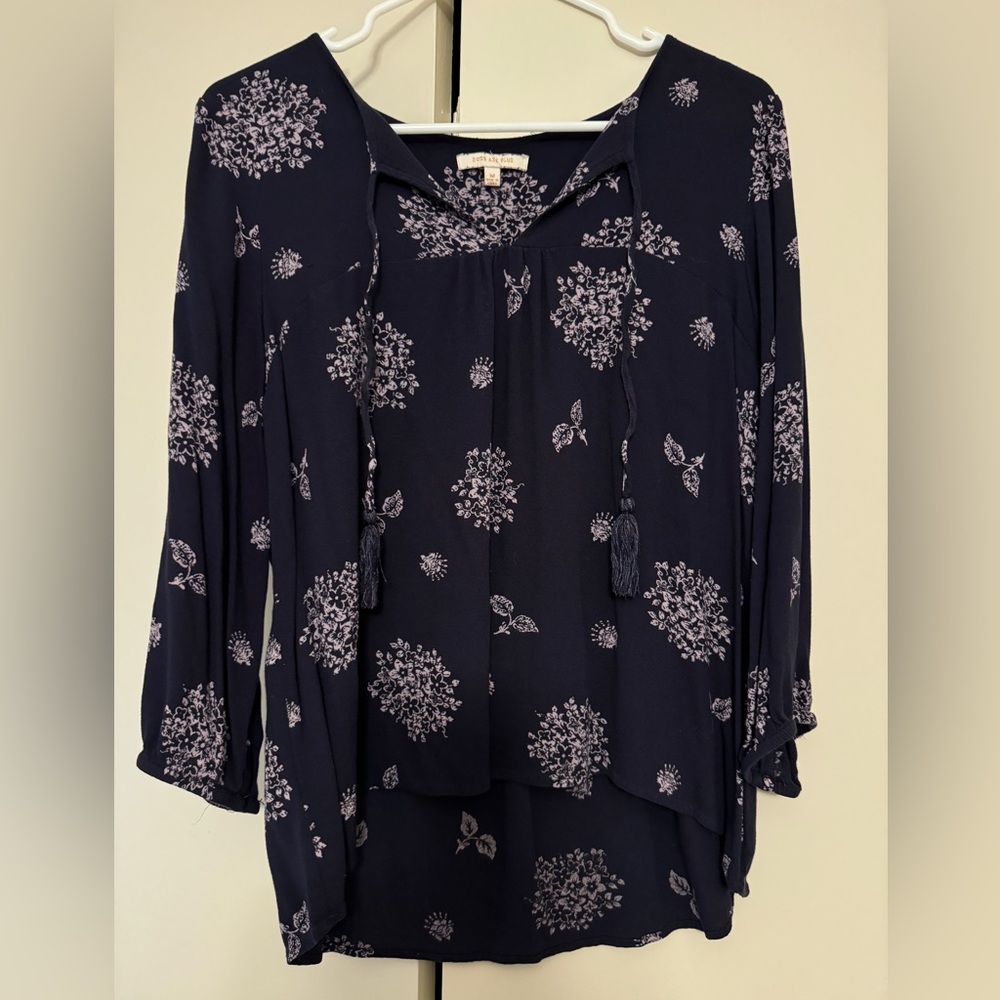 Comfy classy blue blouse with floral detail, front tie